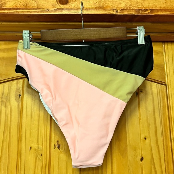 Colorblock Bikini Set​ - Picture 5 of 6